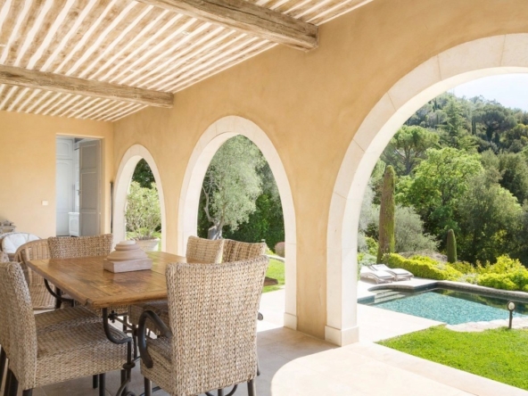 Villa For Sale in Cannes (1)