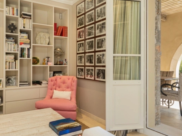 Villa For Sale in Cannes (3)